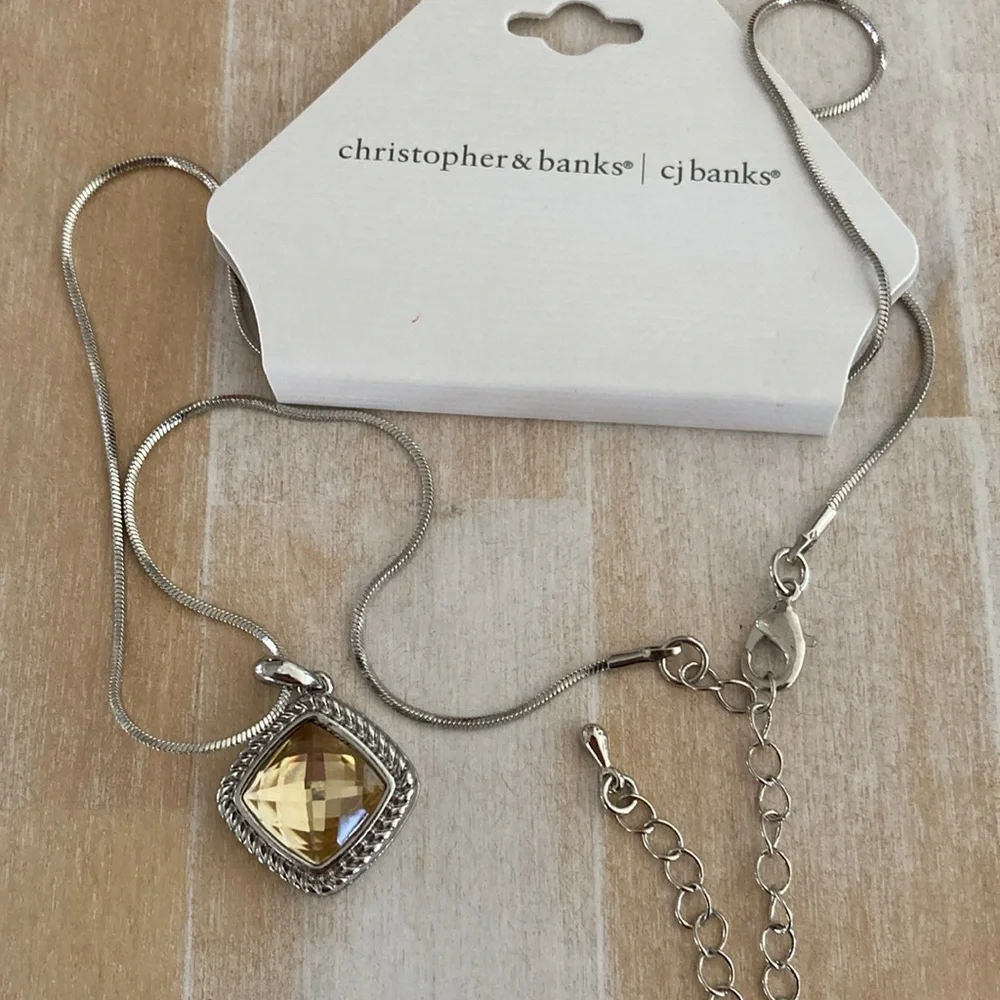 New CJ Banks pendant necklace - Picture 5 of 9